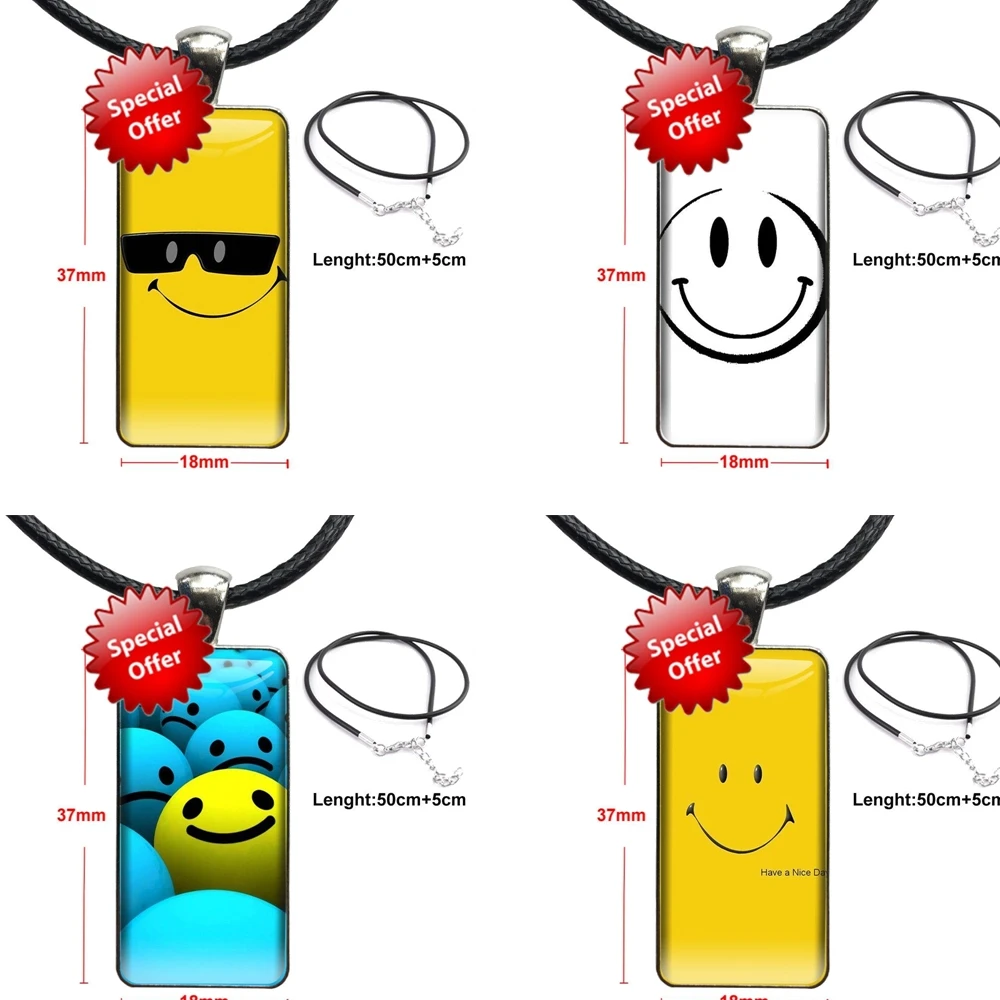 Отличная рисунком в виде улыбающихся рожиц Старинные ювелирные изделия