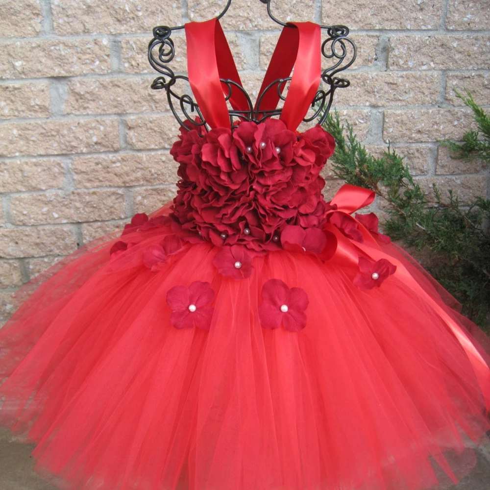 11 видов стилей гортензии платье-пачка для девочки держащей букет на свадьбе