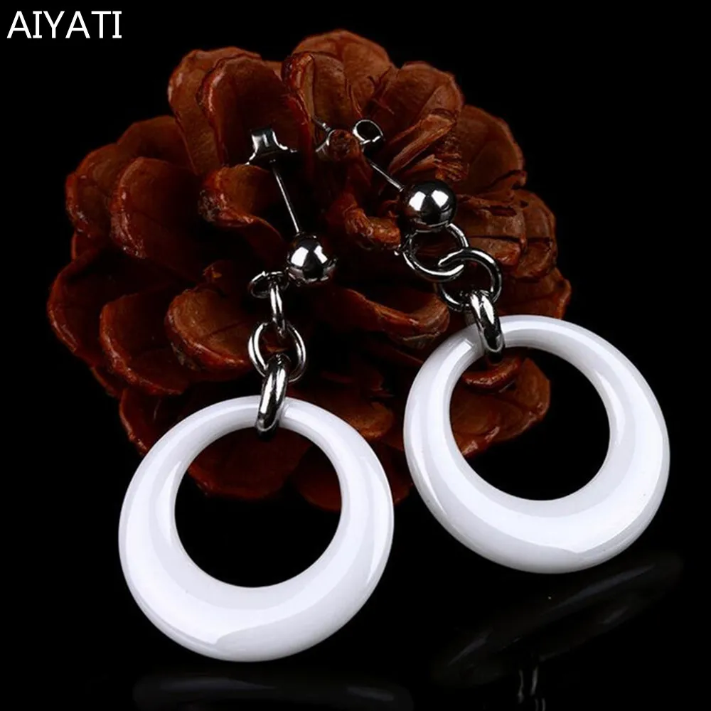 

Simple Korean Jewelry Fashion White Ceramic Stud Earrings For Lady Cерьги Bисячие Cерёжки Aлинные Brincos