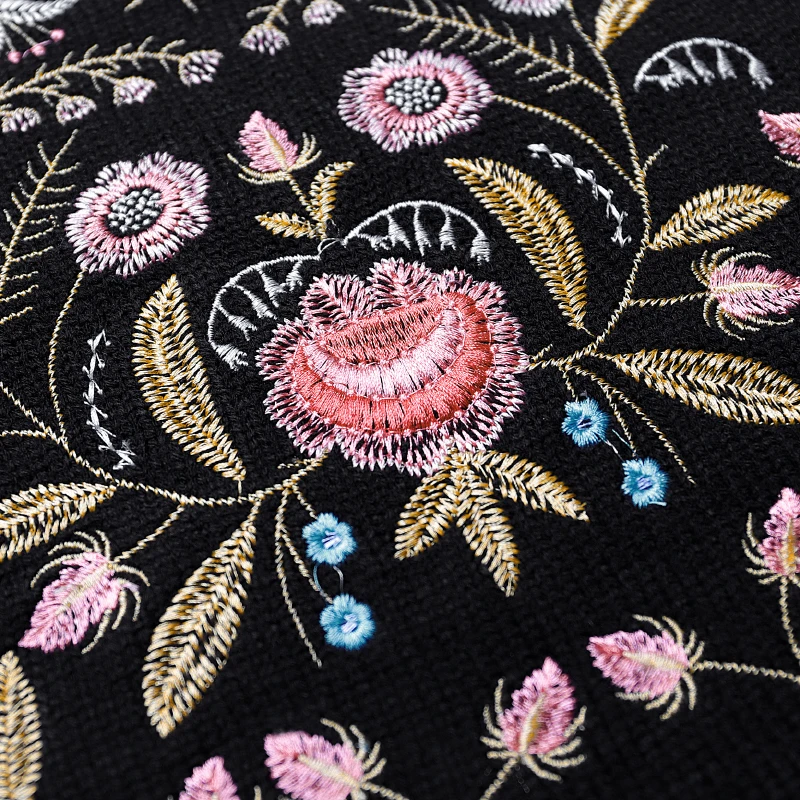 Фото 2020 Spring new ethnic style embroidered sweater women's loose short heavy industry flower black vintage blouse B-162 Женская 2020 Spring new ethnic style embroidered sweater women's loose short heavy industry flower black vintage blouse B-162 Женская