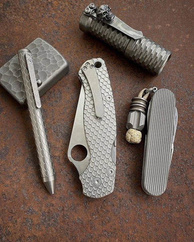 Цельнокроеный зажим C81 из титанового сплава карманный Задний с 3 винтами для