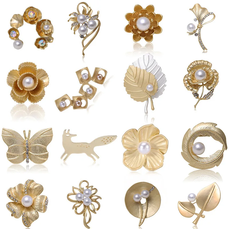 

Korean Fashion Flower Rhinestone Brooch Insec Pearl Lapel Pin and Brooches Shirt Scarf Buckle Badge Gifts for Women Accessories