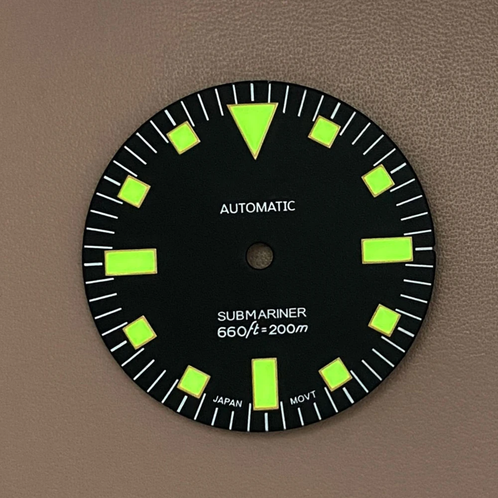 

for NH35/NH36 Movement 28.5MM Green Luminous Watch Dial Retro 007 Modified