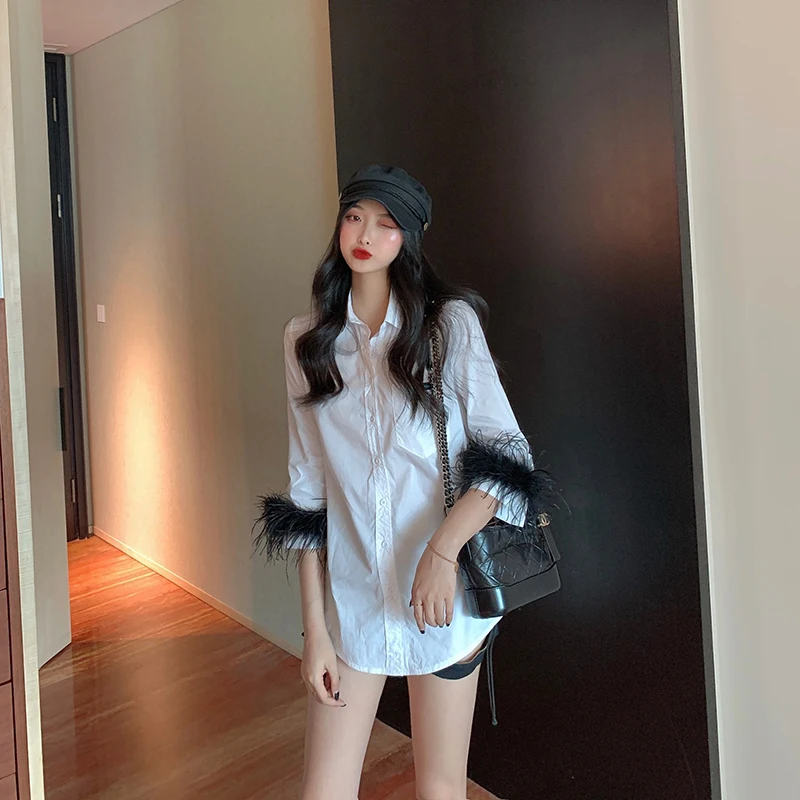 

Женская одежда в Корейском стиле; Свободные повседневные рубашки; топы; сезон весна-лето; уличная одежда с перьями и отложным воротником; мо...