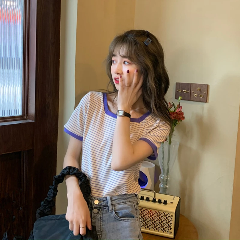 Футболка женская трикотажная с квадратным вырезом повседневная приталенная