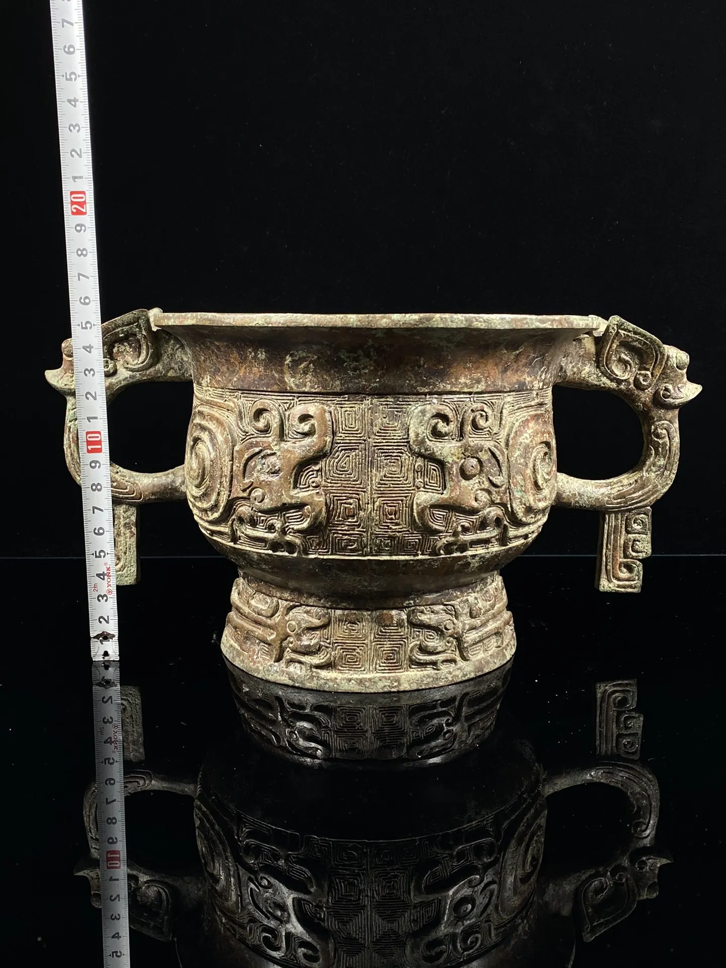 

LaoJunLu Gui Weighs 2.28 Kg Imitation antique bronze masterpiece collection of solitary Chinese traditional style jewelry