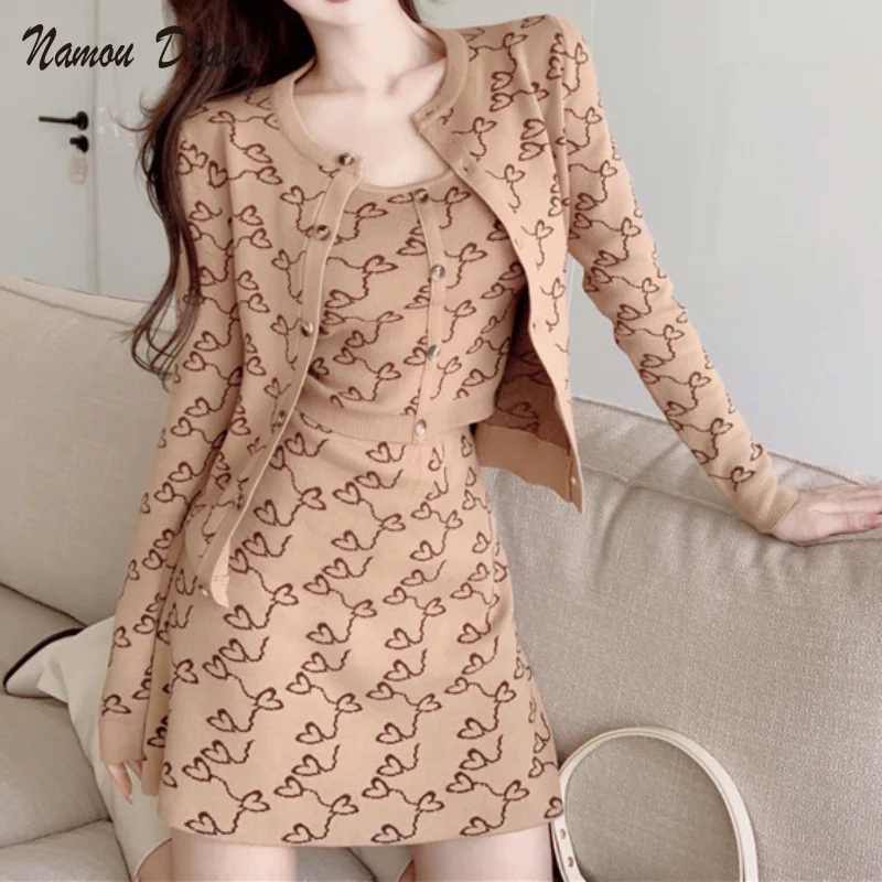 

Namou Drane Fashion High Waist Sweater Short Skirt Suit Women 2021 Autumn New Camisole Long-sleeved Sweater Three-piece Female