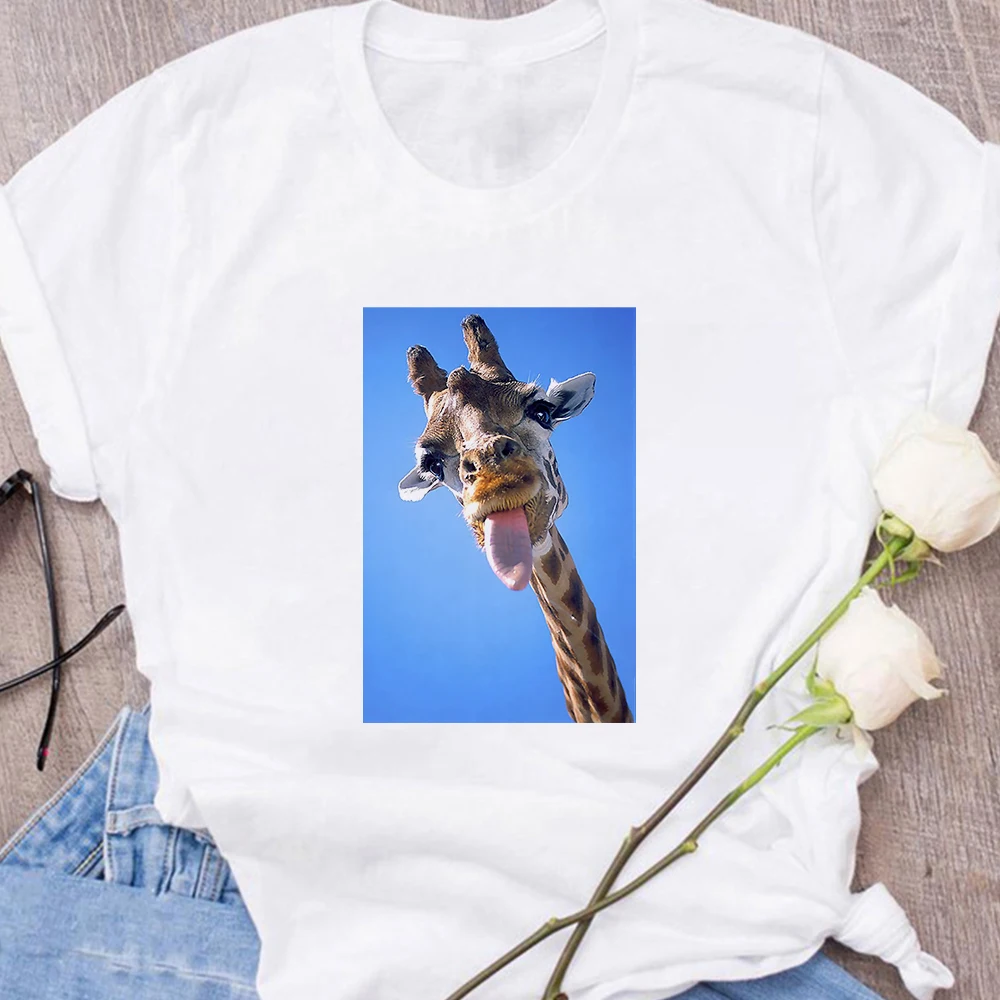 

Giraffe Watching Printed T Shirts Women Versatile White Short Sleeve Hip Hop Modern T Shirt Female Indie Kid Camiseta Fashion