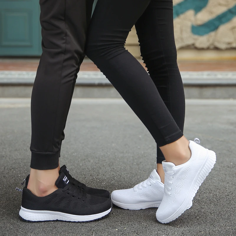 

2021 summer new mesh sneakers couple mesh running shoes breathable casual men's and women's shoes fashion