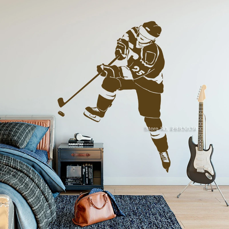 Виниловая наклейка на стену хоккеист Зимний спорт высокое качество домашний