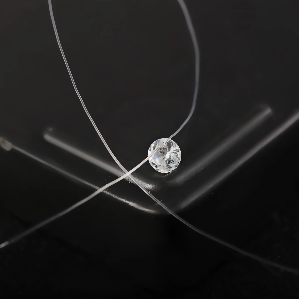 Женское ожерелье с подвеской сверкающий циркон простое дизайнерское невидимое