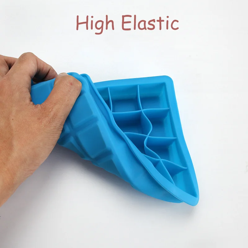 

Silicone ice box machine tray with cover for freezers, ice cream, cold drinks, cocktails, kitchen tool accessories, ice molds