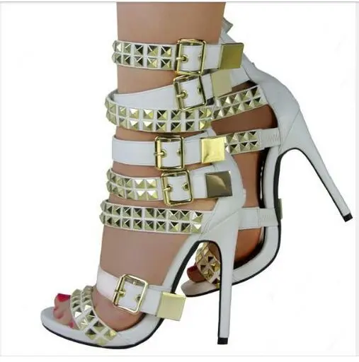 

2022 Woman Shoes New Style PU Rivet Metallic Buckle Strap Celebrity Sandals Ankle Open Toe Stiletto Heel Sandals