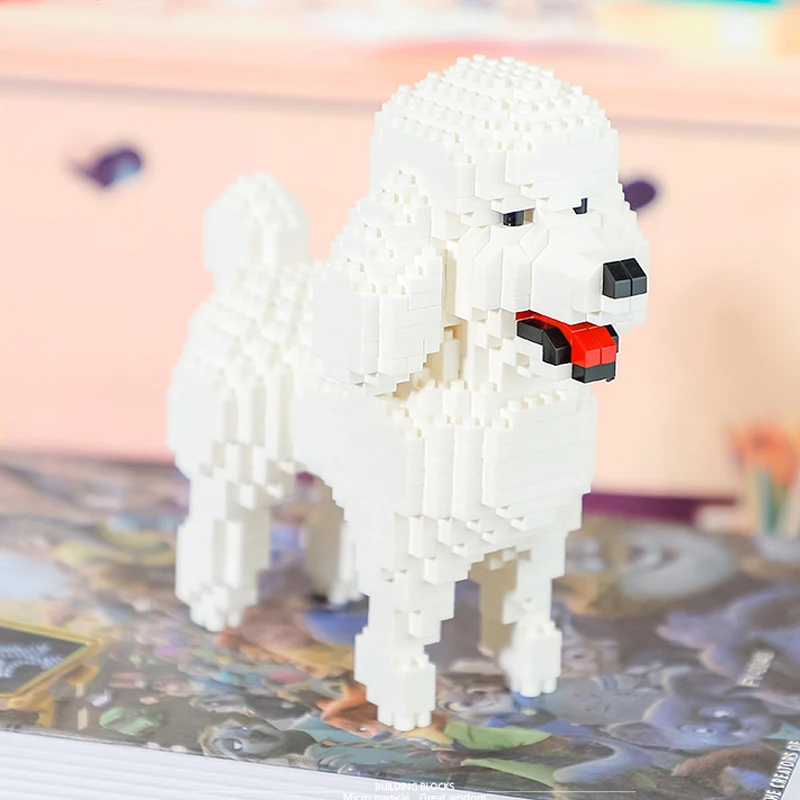 

790pcs Cartoon Animal White Poodle 3D Model Building Blocks Pet Puppy DIY Mini Diamond Building Blocks Children's Toy Gifts