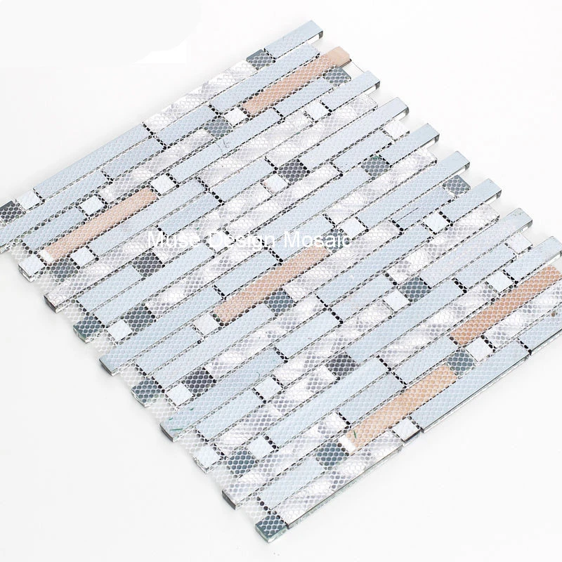 Золотая металлическая лента желтого цвета с цветочным принтом на Стекло