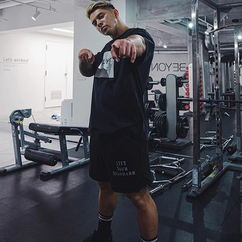 

2020 New Men's Cotton Gym Shirt Sport T Shirt Men Short Sleeve Running Shirt Mens Workout Training Tees Fitness Top Sport Shirt