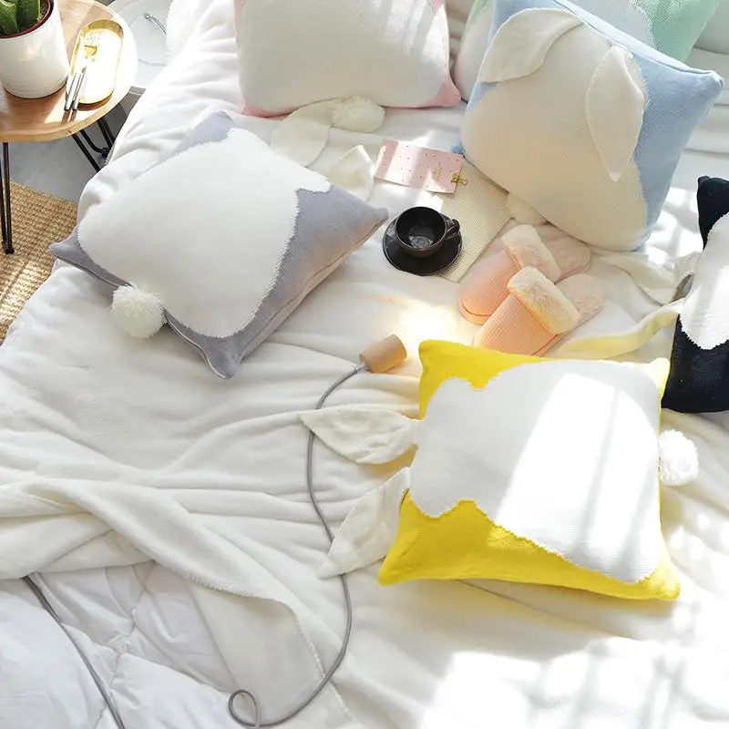 Декоративная наволочка с кроликом полиэстер/хлопок