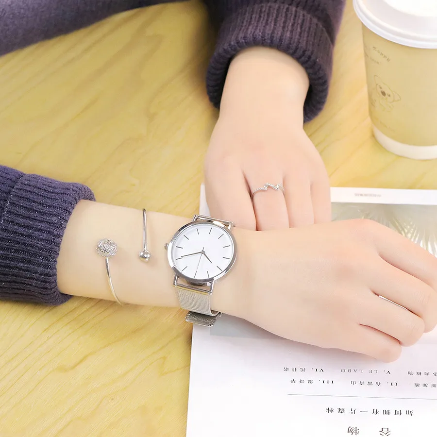 Часы женские кварцевые серебристые с розовым циферблатом и металлическим