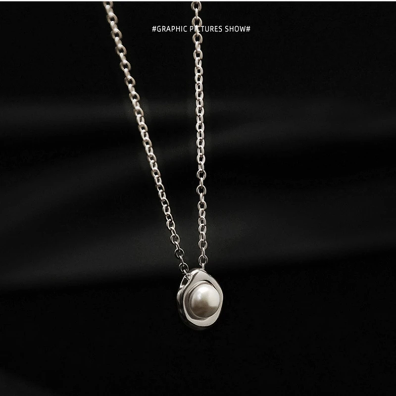 TOSOKO Stainless Steel Jewelry Shell Pearl Necklace Pearl Inlaid Concave Pendant Female Elegant Clavicle Chain BSP477