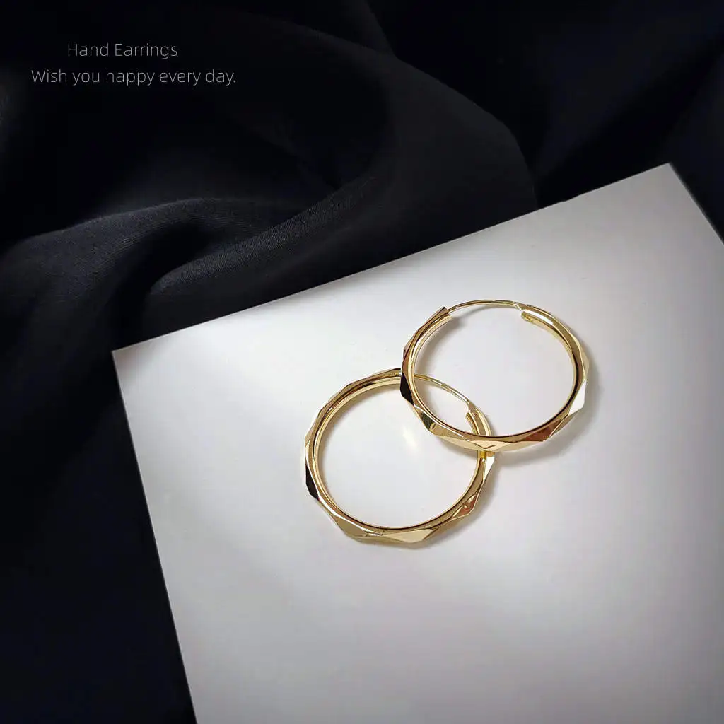 Женские серьги-кольца с позолотой 14 к, 28 мм