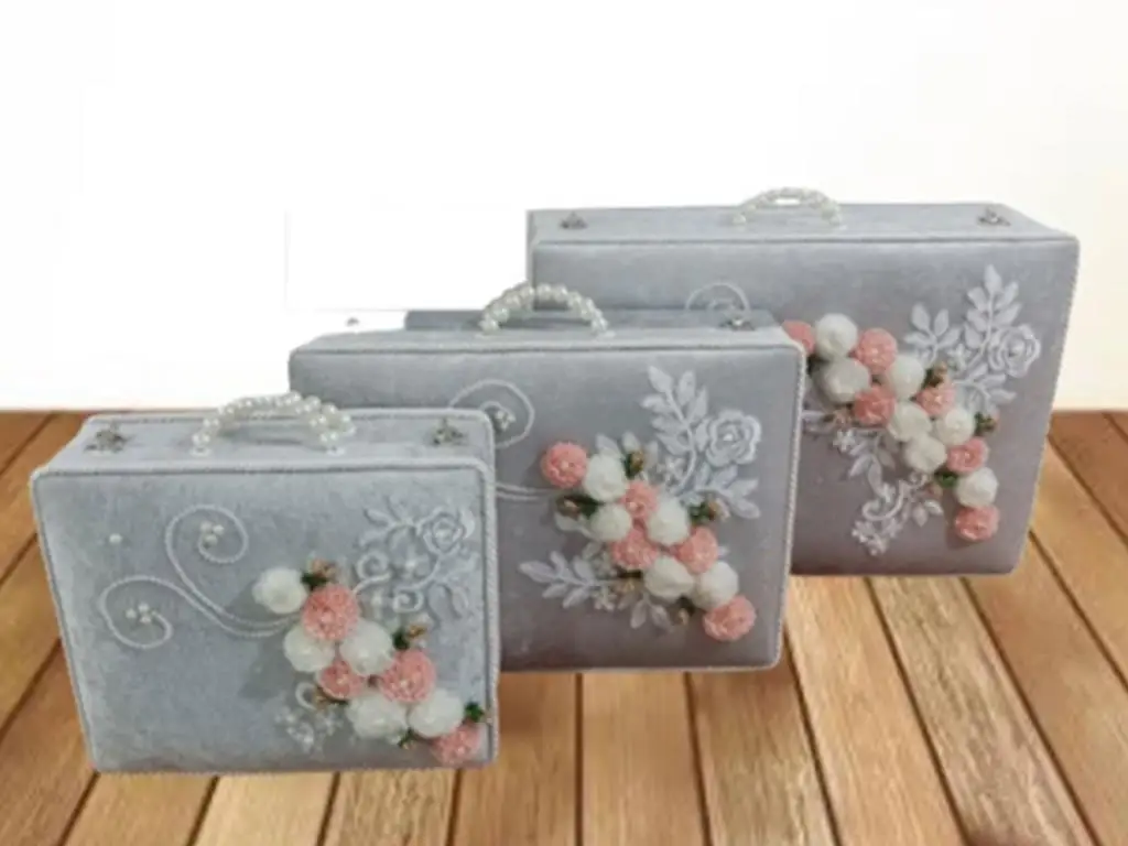 

Land Of dowry Velvet 3 Pcs Dowry Bag Gray