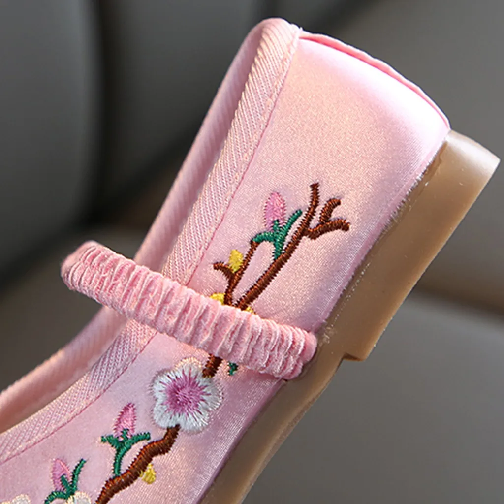 Обувь для маленьких девочек обувь принцессы с цветочной вышивкой 2019 г. тонкие