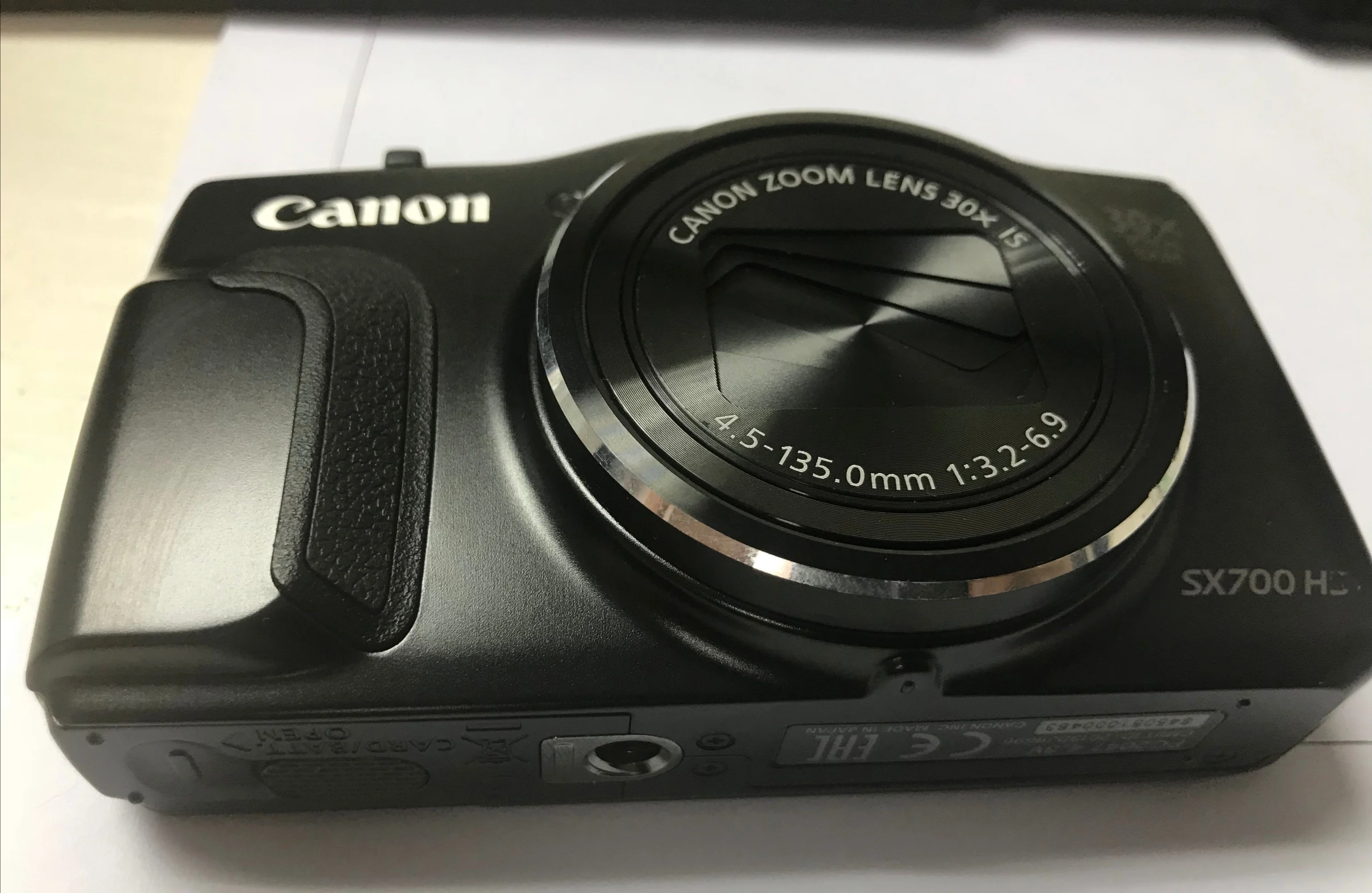 USED Canon PowerShot SX700 HS Digital 16.1 megapixel CMOS Camera with 30x optical zoom, 4x digital zoom 1080p HD video