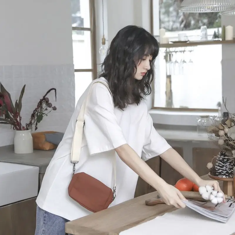 

White short sleeve T-shirt women's 2021 new tide spring half sleeve T-shirt Korean solid color loose jacket