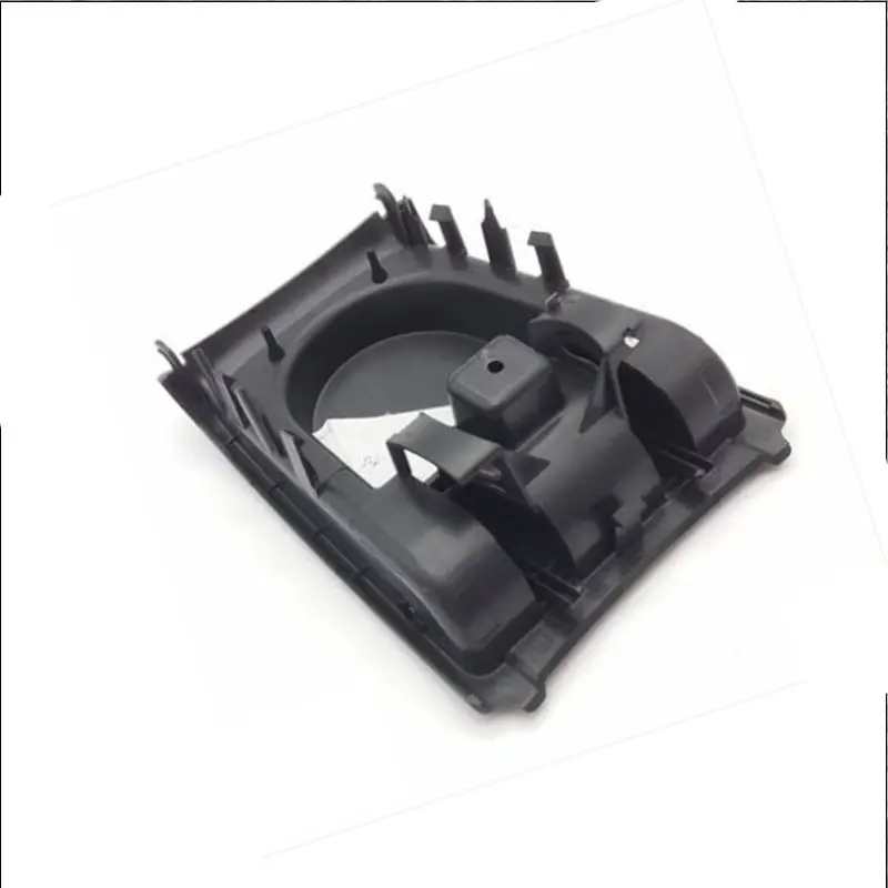 Применяется для POLO 2011 2018 держатель стакана воды за центральной стойкой напитков