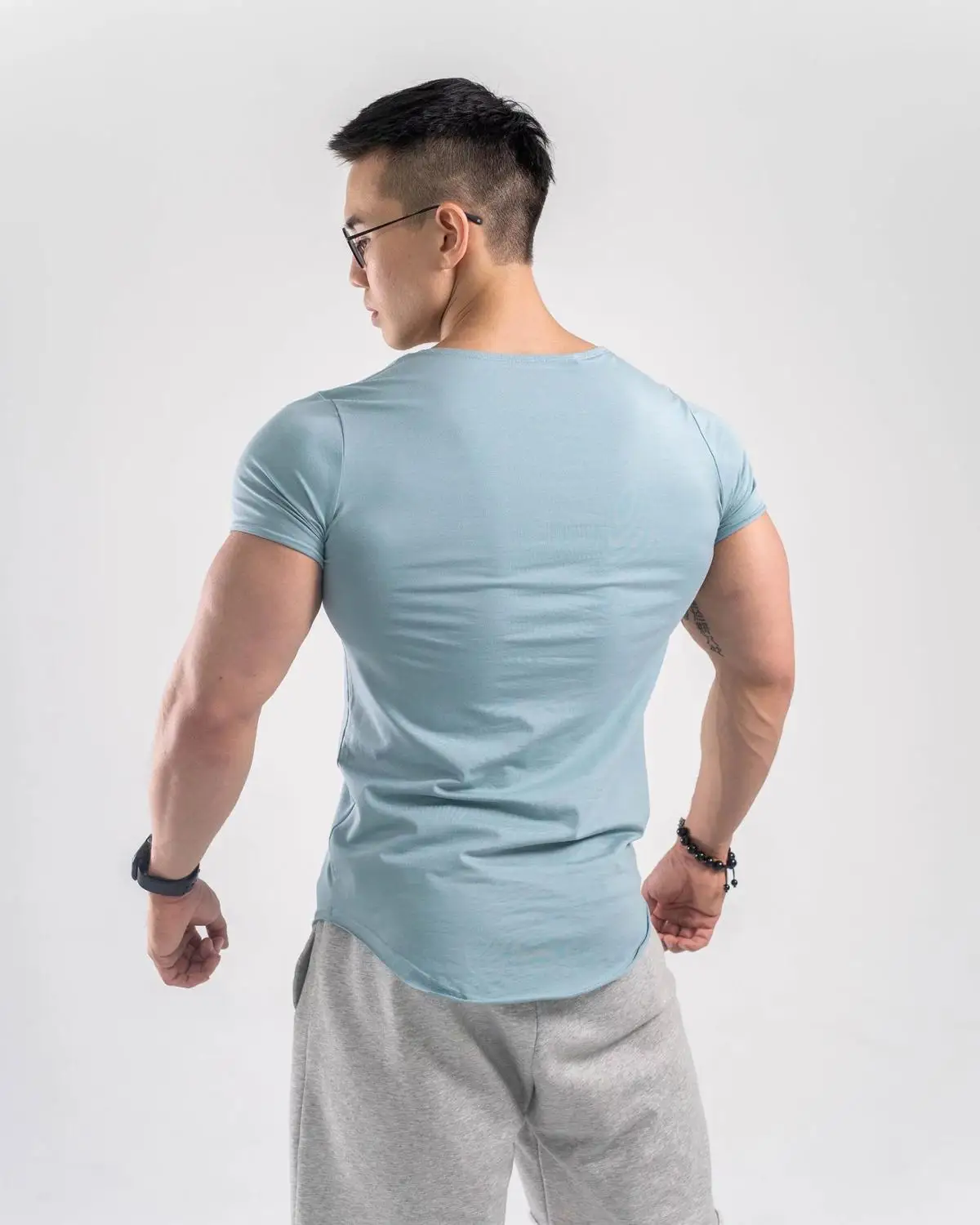 Men's Gym Fitness Shirt Sport T Shirt Running Tee Tops Cotton Slim Fit Bodybuilding Sweatshirt Training Workout Jogging T-shirt