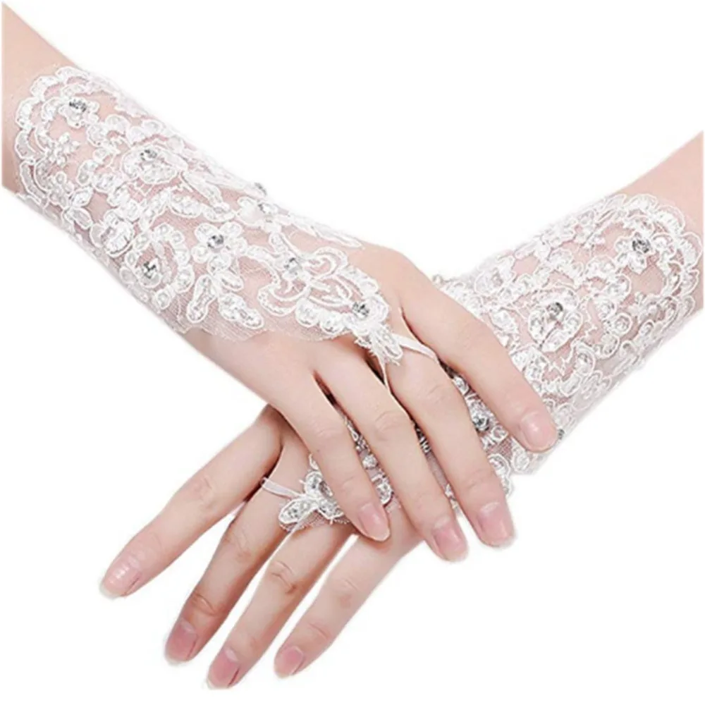 

White Ivory Red Short Wedding Gloves Wrist Length Fingerless Lace Appliques Sequins Bridal Gloves Wedding Accessories 2023