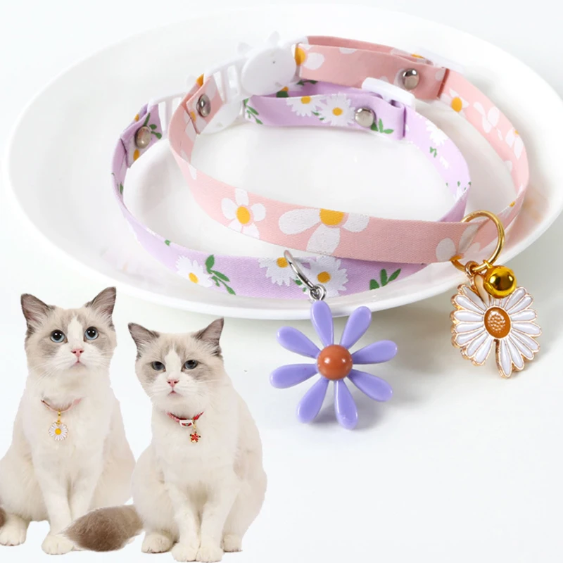 

Cute Daisy Bell Cat Collar Pet Dog Collar Daisy Flower Pattern Cat Bell Collar Adjustable Dog Ribbon Collar Cats Dogs Puppy Neck