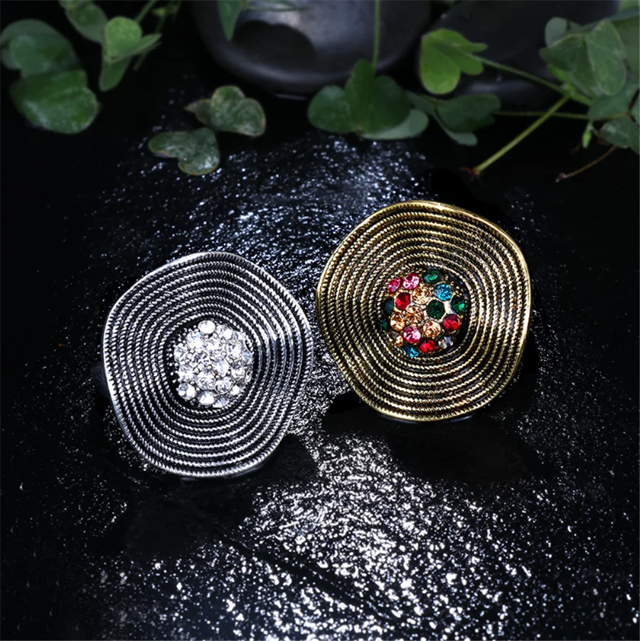 

Charms Oval Vintage Punk Rock Rings For Women Ancient Fashion Crystal Decorative Pattern Lucky Gift Women Jewelry