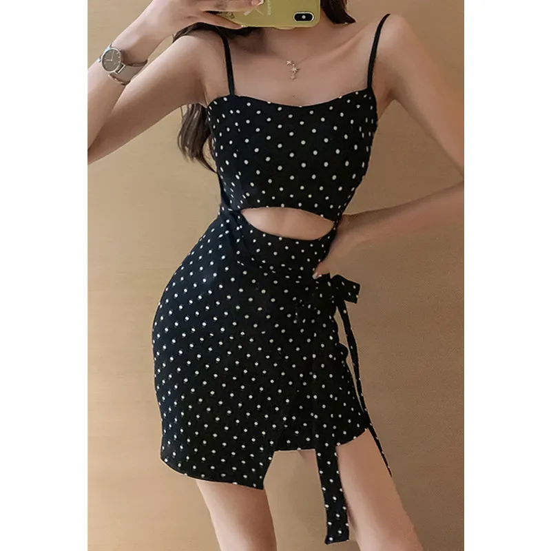 

Temperament women's dress 2019 summer new retro sexy wavelet point exposed belly high waist strap dress