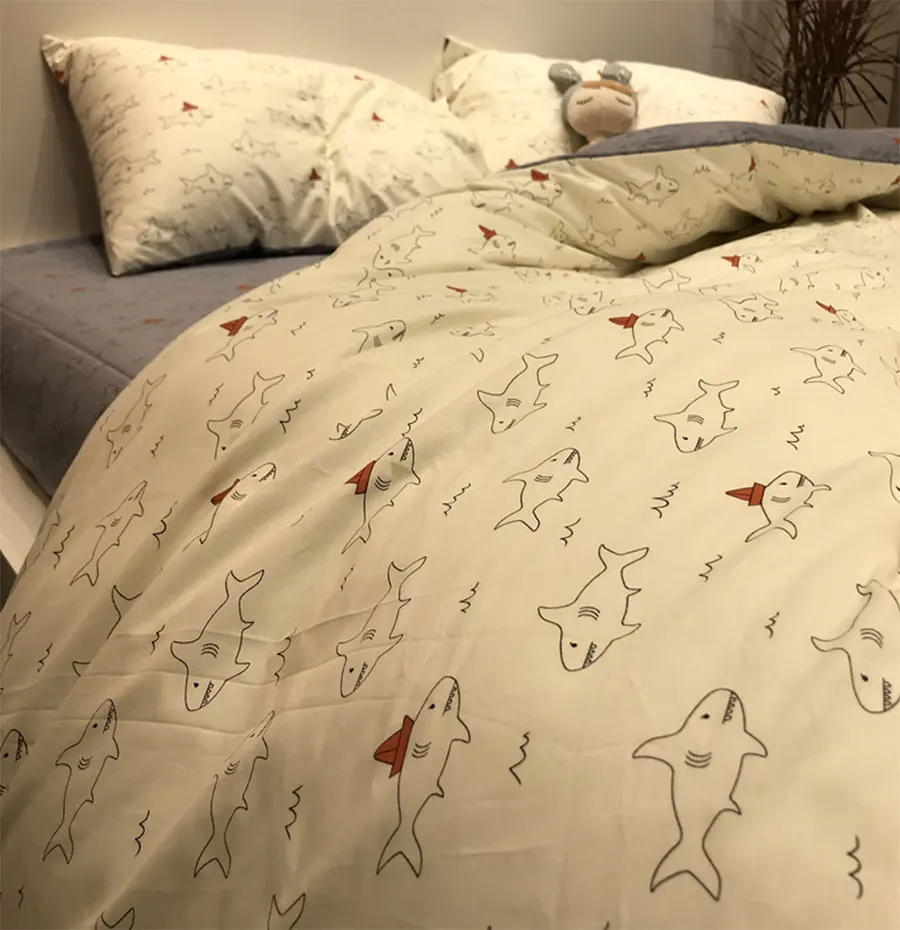

Cool cartoon shark bedding set man ,1.2 1.5 1.8 2.0 cotton twin full queen King home textile bed sheet pillow case quilt cover