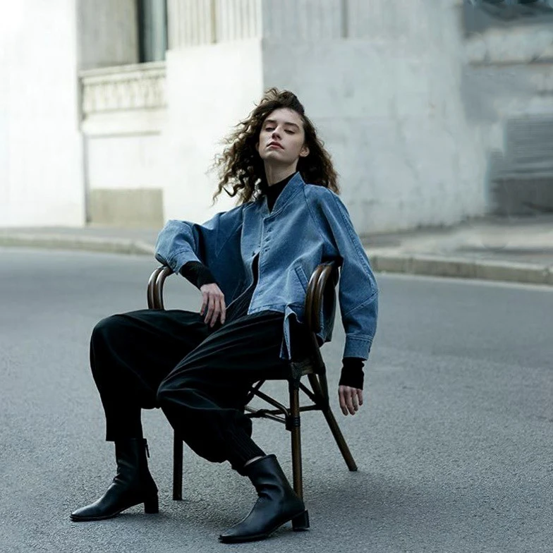 Женская однобортная джинсовая куртка Повседневная облегающая однотонная