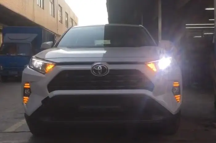 Светодиодный светильник дневного света для Toyota RAV 4 RAV4 Водонепроницаемый ABS 12 В автомобиль DRL противотуманная фара с желтым поворотным сигналом стиль реле