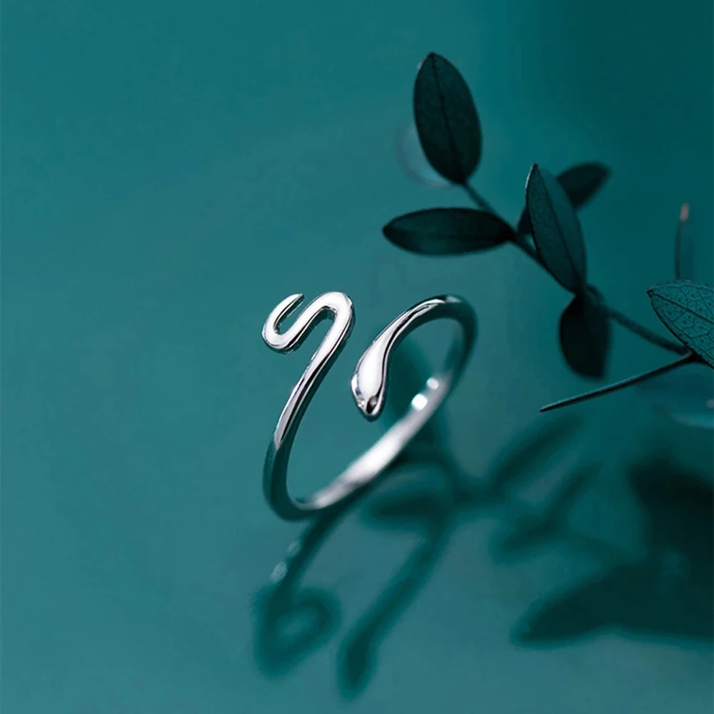 

Female Charm Fashion Punk Style Rings Women Exquisite Birthday Party's Gift