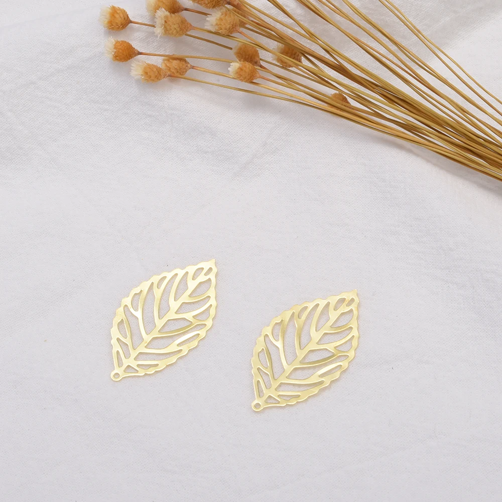 

20pcs/lot copper hollow leaf multi color charms pendant for necklace hairstyle jewelry making accessories supplies