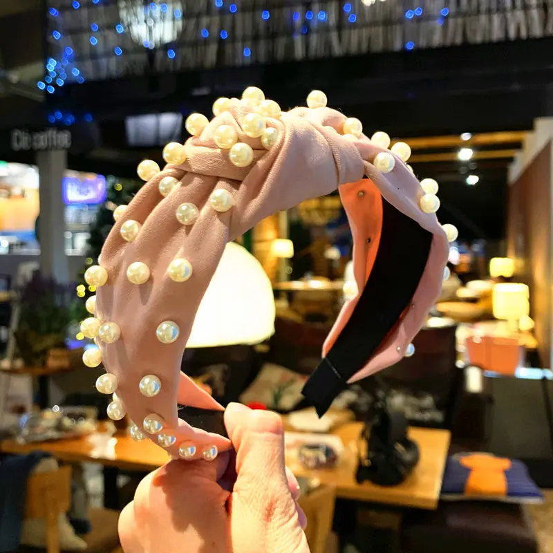 Женская повязка на голову с жемчужинами однотонная из коралловой ткани узлом для