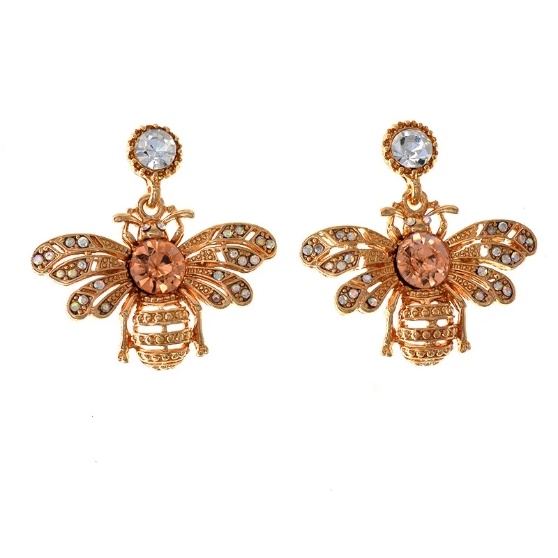 

Best Friend Bee Fashion Go-go Temperament Earrings Animal Pendant Female Designer Earrings Custom Jewelry Accessories