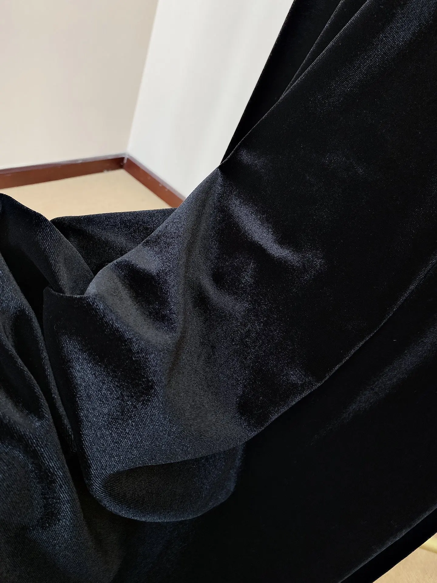 Модное женское платье осень 2021 новое шелковое вискозное бархатное черное |