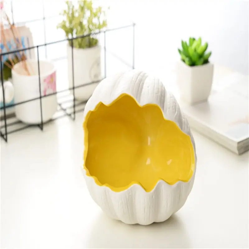 

lovely Creative Shell Ceramics Ashtray Drop Resistance Ash Tray Holder Home Portable Cigarette office Furniture Decoration