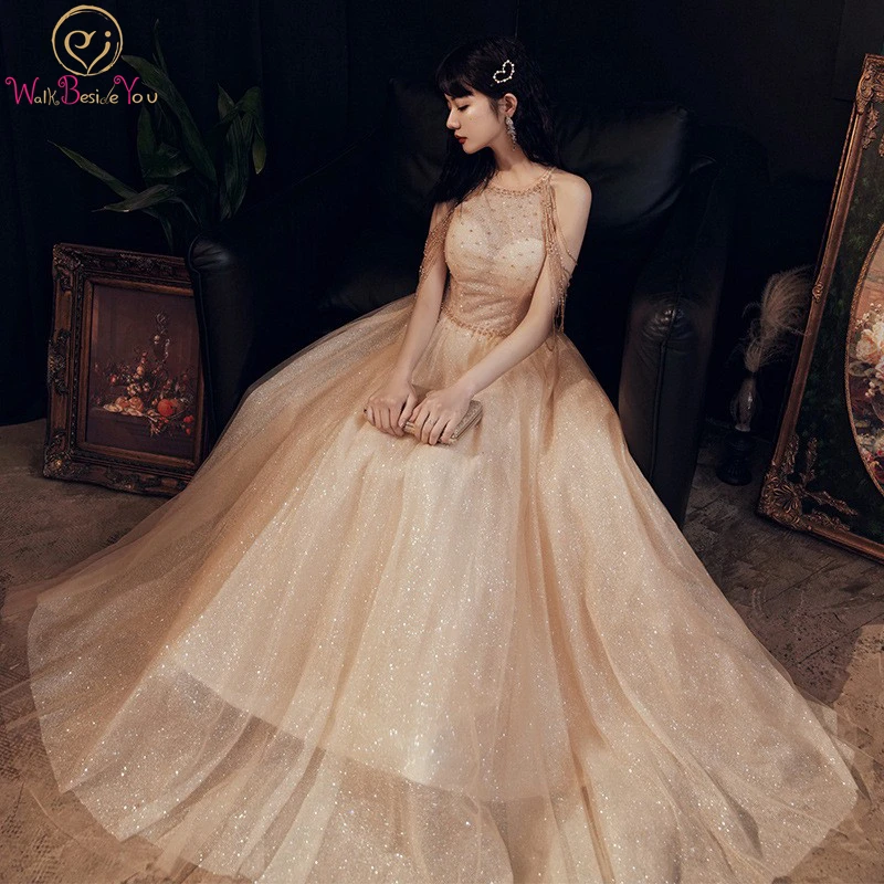 

Ходить рядом с вами Золотое вечернее платье для Для женщин вечерние 2020 новые вышитые пайетками мерцающие жемчужное ожерелье с жемчугом, Бис...