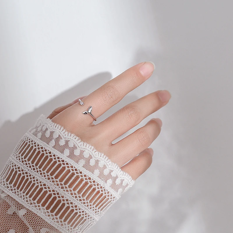 Новинка милое забавное серебристое кольцо на палец в виде рыбьего хвоста для