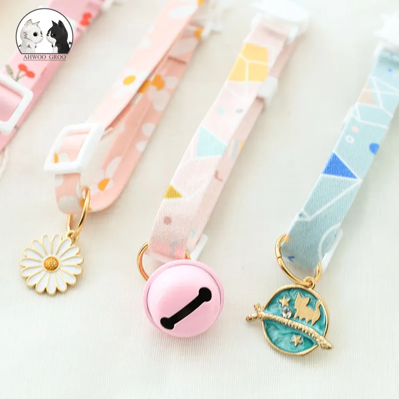 

New cute daisy pet cat dog collar adjustable collar pet safety buckle cat necklace fashion accessories pet pendant pet supplies