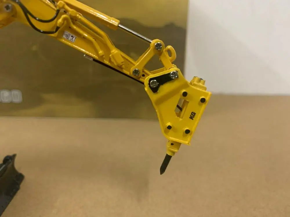 Ros Kobelco ED160BR-5 Ультра маленький круглый экскаватор/молоток желтого цвета масштаб