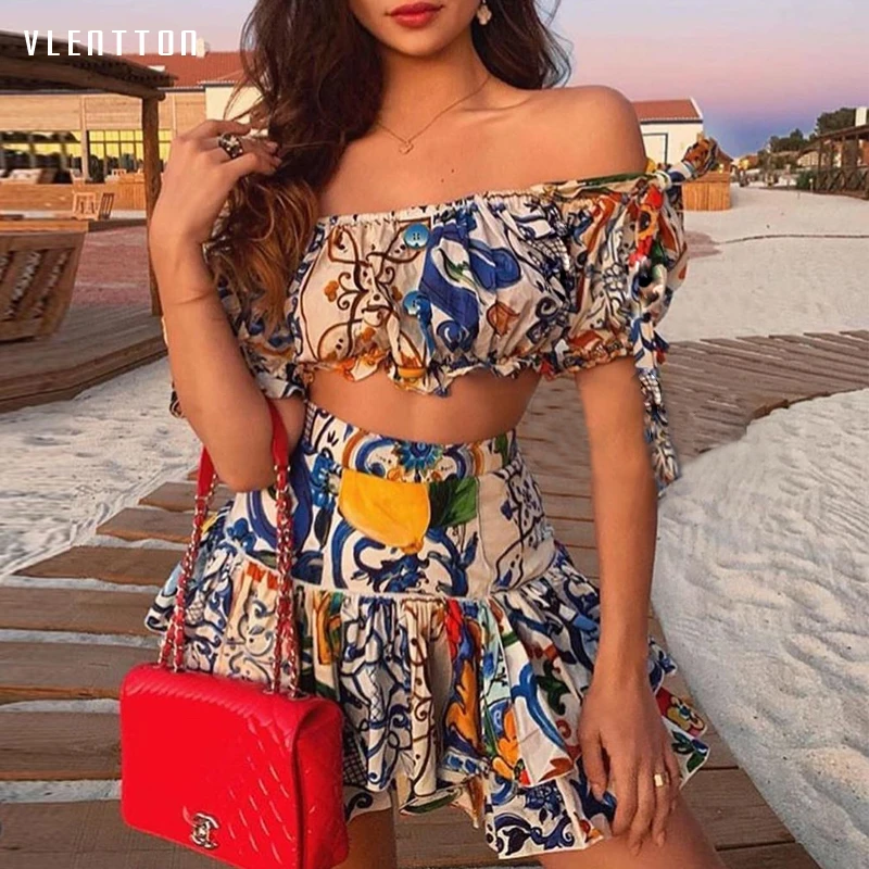 Женский комплект из двух предметов топ на бретельках с коротким рукавом и юбка