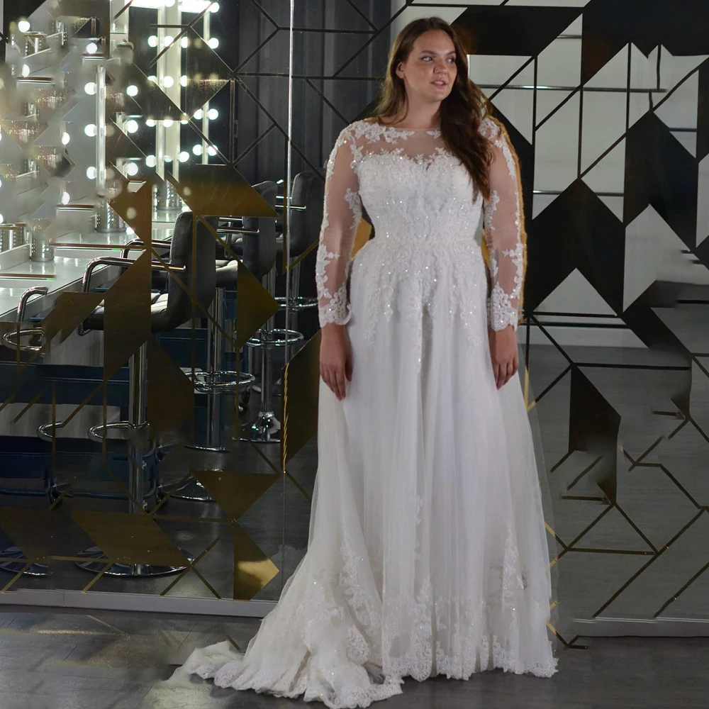 

Женское свадебное платье с длинным рукавом, круглым вырезом и кружевом