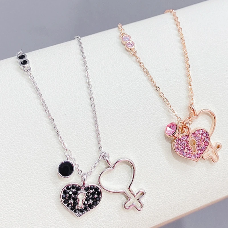 

BOTU 2021 New Red Peach Heart Key Fashion Popular Necklace Creative Pendant Jewelry for Women